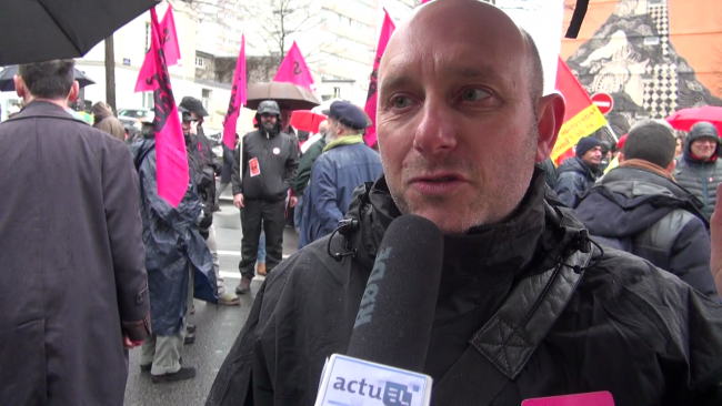Vidéo / Projet de loi Travail : des élus du personnel redoutent des négociations d'entreprise défavorables aux salariés