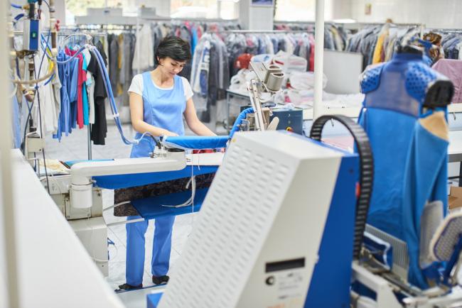 Compte pénibilité : dans la blanchisserie, l'accord étendu permet d'exclure le travail répétitif