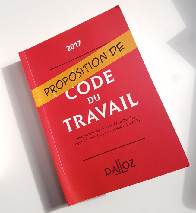 Des professeurs de droit proposent de créer un comité du personnel aux droits renforcés