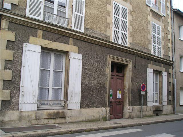 A Poitiers, une éducatrice assassinée dans son foyer mère-enfants