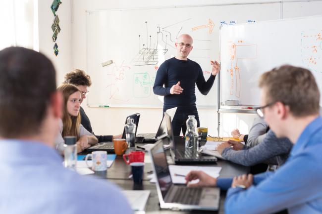 Formation professionnelle : les partenaires sociaux redéfinissent les priorités de la négociation interprofessionnelle