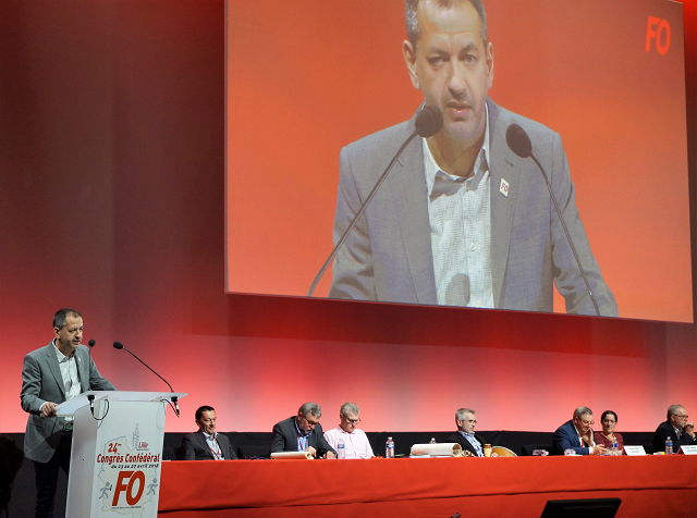 FO : sur fond de tensions, Pascal Pavageau succède à Jean-Claude Mailly