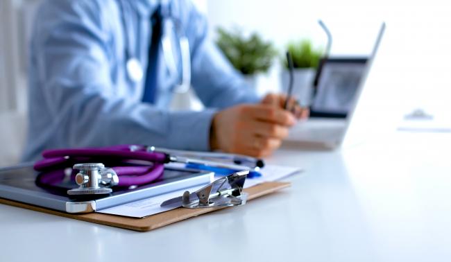 Projet de loi "Avenir professionnel" : le ton monte sur les visites médicales des apprentis 