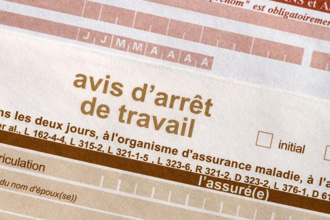 Arrêts-maladie : est-il possible de prévoir un jour de carence obligatoire ? 