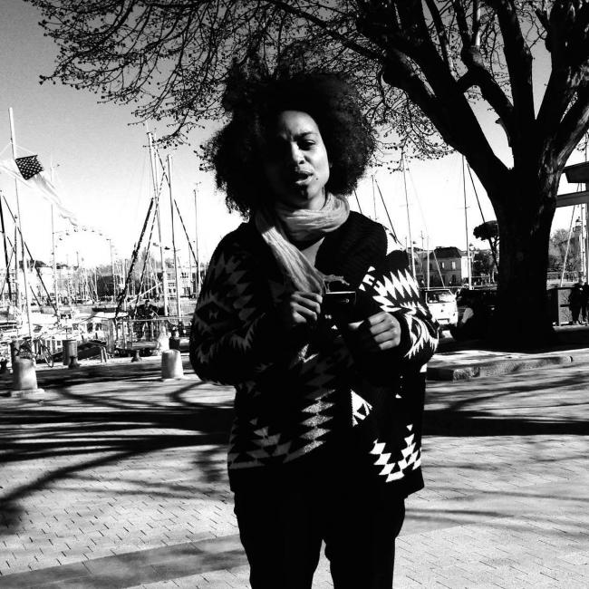 [A voix haute] - « Si on ne donne pas d'affection, on ne fait rien »