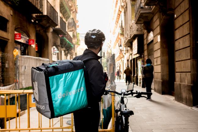 Deliveroo va se doter d'une instance de représentation de ses livreurs