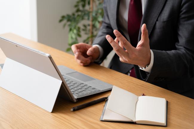 La procédure de licenciement des salariés protégés est aménagée