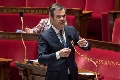 Évoqué à l'Assemblée, le classement du Covid-19 en maladie professionnelle fait débat