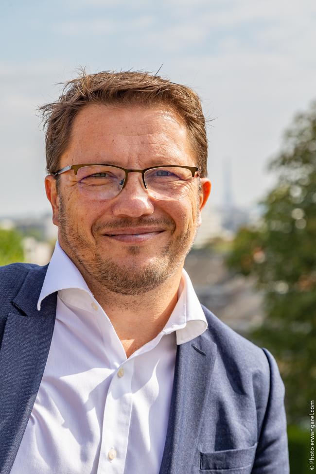 "Les résistances au télétravail témoignent de la persistance d’une vision du management dont le but principal serait de contrôler la productivité"