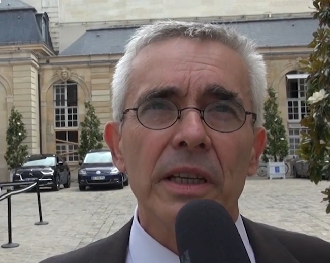 Yves Veyrier (FO) : "Le gouvernement doit abandonner sa réforme de l'assurance chômage"