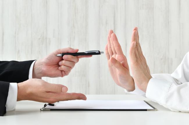 Base de données économiques, sociales et environnementales : l’employeur peut s’en tenir aux dispositions supplétives